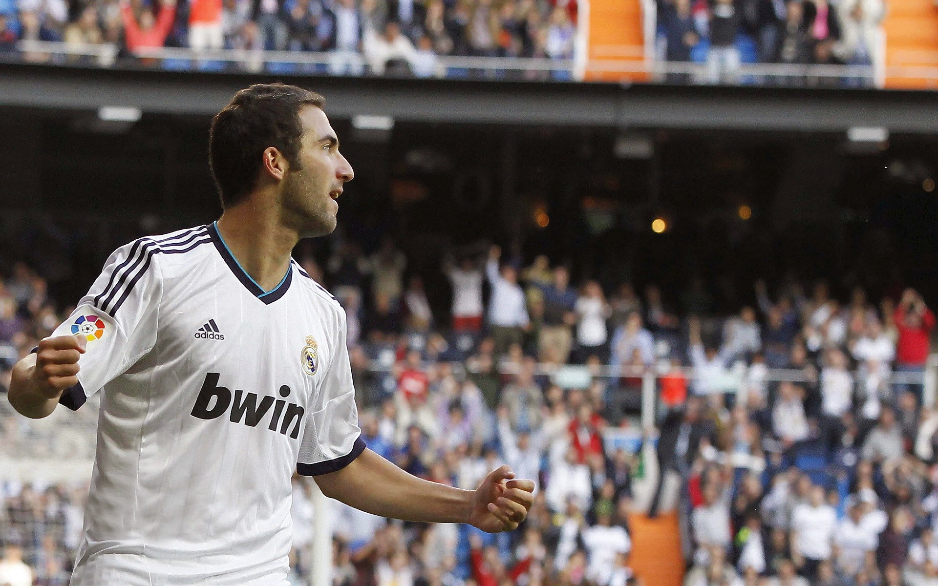 葡萄牙大将伤情不明，备战西班牙遇尴尬，葡萄牙名将